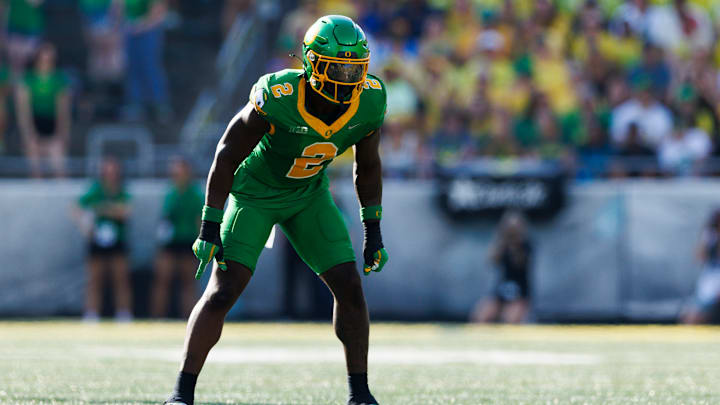 Oregon Ducks linebacker Jeffrey Bassa (2)