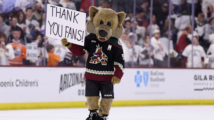 Edmonton Oilers v Arizona Coyotes