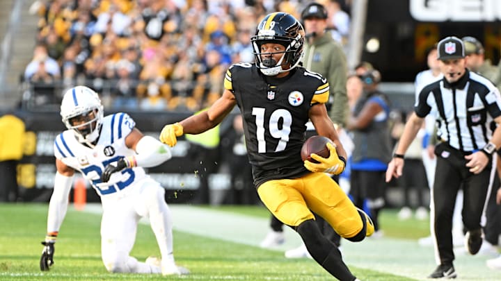 Pittsburgh Steelers wide receiver Calvin Austin III (19) catches a pass during the second half against the Indianapolis Colts