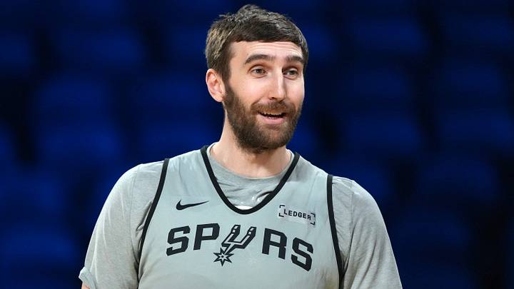 Dec 15, 2025; Las Vegas, NV, USA; San Antonio Spurs center Luke Kornet (7) at practice prior to the Emirates NBA Cup championship at the T-Mobile Arena. Mandatory Credit: Kirby Lee-Imagn Images Dec 15, 2025; Las Vegas, NV, USA; San Antonio Spurs center Luke Kornet (7) at practice prior to the Emirates NBA Cup championship at the T-Mobile Arena. Mandatory Credit: Kirby Lee-Imagn Images