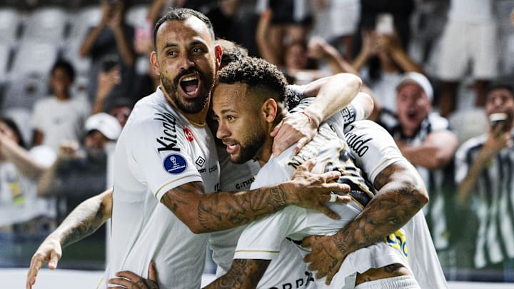 Neymar tenta marcar pelo segundo jogo consecutivo em 2026, algo inédito até então