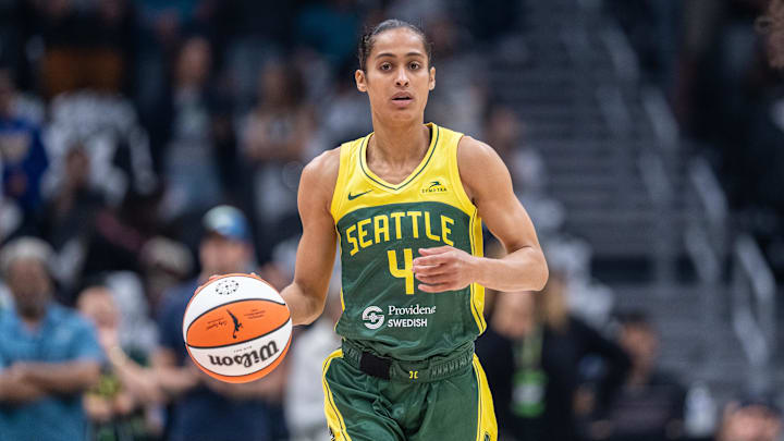 Jun 22, 2025; Seattle, Washington, USA; Seattle Storm guard Skylar Diggins (4) dribbles the ball against the New York Liberty at Climate Pledge Arena. Mandatory Credit: Stephen Brashear-Imagn Images Jun 22, 2025; Seattle, Washington, USA; Seattle Storm guard Skylar Diggins (4) dribbles the ball against the New York Liberty at Climate Pledge Arena. Mandatory Credit: Stephen Brashear-Imagn Images
