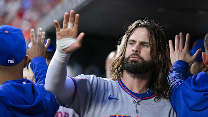 May 2, 2025; St. Louis, Missouri, USA; New York Mets designated hitter Jesse Winker (3) is congratulated by teammates after scoring against the St. Louis Cardinals during the second inning at Busch Stadium. Mandatory Credit: Jeff Curry-Imagn Images May 2, 2025; St. Louis, Missouri, USA; New York Mets designated hitter Jesse Winker (3) is congratulated by teammates after scoring against the St. Louis Cardinals during the second inning at Busch Stadium. Mandatory Credit: Jeff Curry-Imagn Images