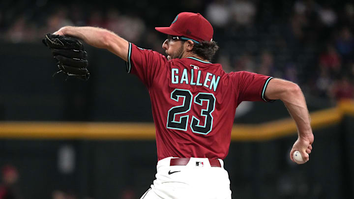 Zac Gallen of Arizona Diamondbacks throws pitch from right hand against Houston Astros Zac Gallen of Arizona Diamondbacks throws pitch from right hand against Houston Astros
