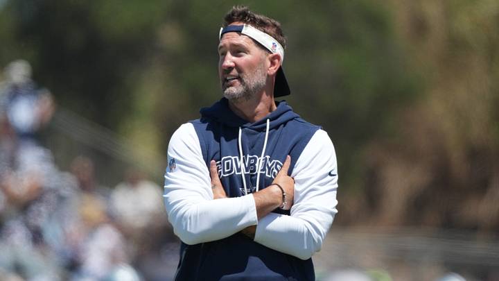 Dallas Cowboys coach Brian Schottenheimer at training camp at River Ridge Playing Fields. Mandatory Credit: Kirby Lee-Imagn Images
