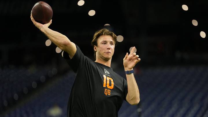 Although Cade Klubnik's offseason workouts were interrupted by injury, the Jets are still hopeful for his outlook. 