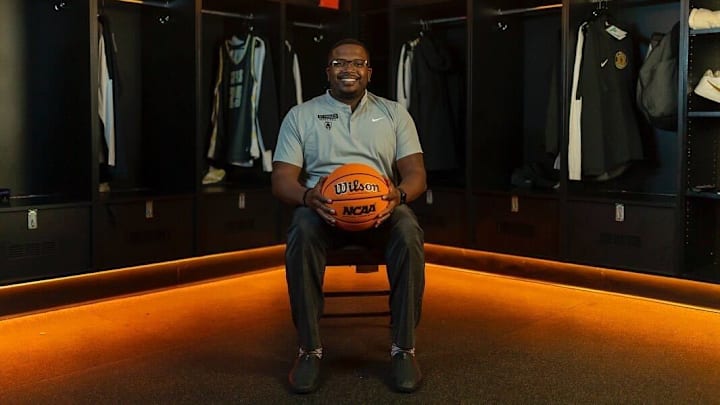 Longtime St. Francis assistant Jason Weatherall is the new boys basketball coach at Burbank John Burroughs. Longtime St. Francis assistant Jason Weatherall is the new boys basketball coach at Burbank John Burroughs.