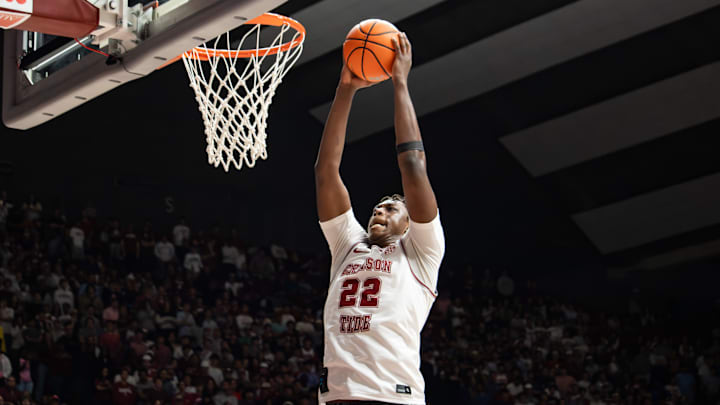 Alabama forward Aiden Sherrell dunks the ball in the second half of the game against Arkansas on Feb. 18, 2026. Alabama forward Aiden Sherrell dunks the ball in the second half of the game against Arkansas on Feb. 18, 2026.