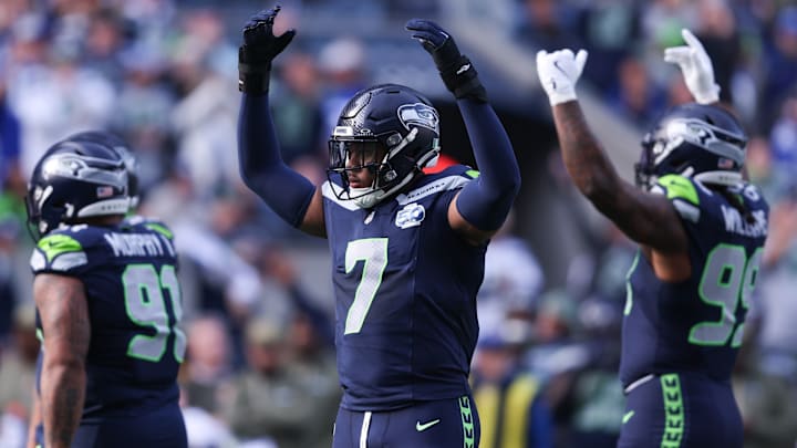 Nov 9, 2025; Seattle, Washington, USA; Seattle Seahawks linebacker Uchenna Nwosu (7) celebrates a defensive stop during the first quarter against the Arizona Cardinals at Lumen Field. Nov 9, 2025; Seattle, Washington, USA; Seattle Seahawks linebacker Uchenna Nwosu (7) celebrates a defensive stop during the first quarter against the Arizona Cardinals at Lumen Field.