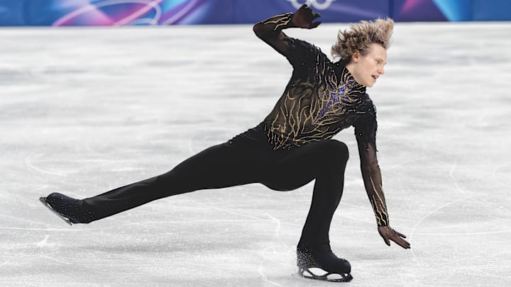 American Ilia Malinin shockingly failed to medal after making several mistakes during the men’s free skate final on Friday at the 2026 Milan Cortina Olympics.