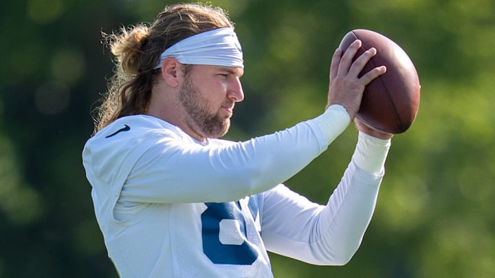 Indianapolis Colts tight end Tyler Warren (84) tosses a football Thursday, July 24, 2025, during training camp held at Grand Park in Westfield. Indianapolis Colts tight end Tyler Warren (84) tosses a football Thursday, July 24, 2025, during training camp held at Grand Park in Westfield.