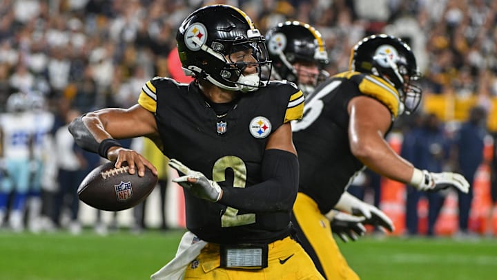 Oct 6, 2024; Pittsburgh, Pennsylvania, USA; Pittsburgh Steelers quarterback Justin Fields (2) throws a pass against the Dallas Cowboys during the first quarter at Acrisure Stadium. Mandatory Credit: Barry Reeger-Imagn Images
Oct 6, 2024; Pittsburgh, Pennsylvania, USA; Pittsburgh Steelers quarterback Justin Fields (2) throws a pass against the Dallas Cowboys during the first quarter at Acrisure Stadium. Mandatory Credit: Barry Reeger-Imagn Images