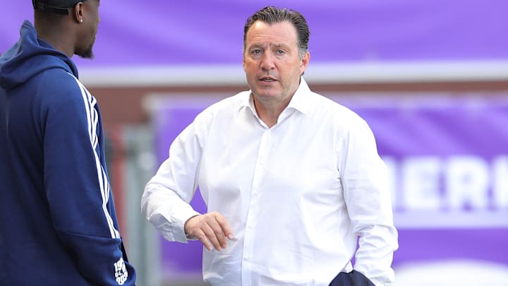 Schalke sucht den Nachfolger von Marc Wilmots Schalke sucht den Nachfolger von Marc Wilmots