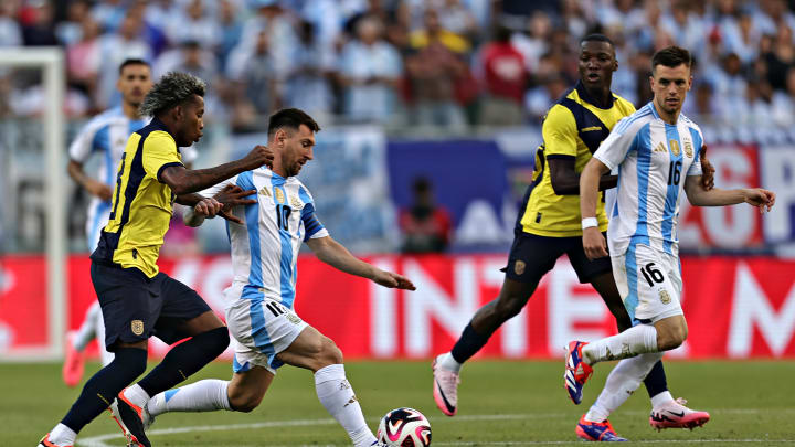Ecuador v Argentina - International Friendly