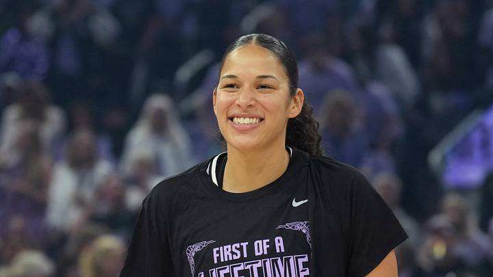 Golden State Valkyries guard Veronica Burton (22) at Chase Center.