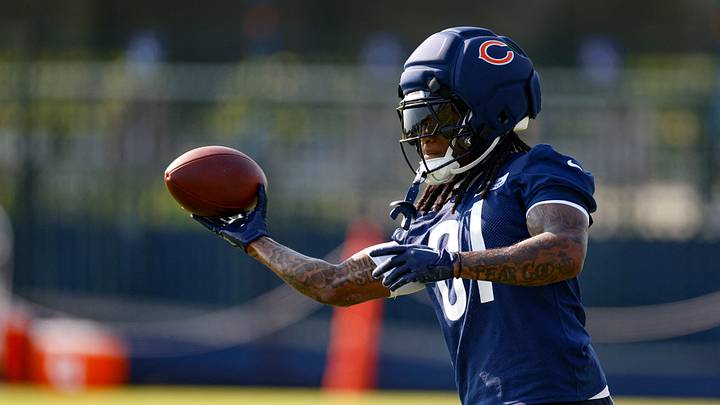 Chicago Bears WR Zavion Thomas warms up during Training Camp at Halas Hall. Mandatory Credit: Kamil Krzaczynski-Imagn Images Chicago Bears WR Zavion Thomas warms up during Training Camp at Halas Hall. Mandatory Credit: Kamil Krzaczynski-Imagn Images