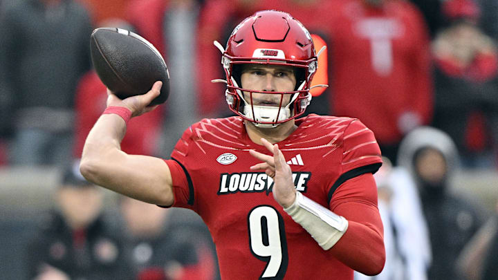 Louisville Cardinals quarterback Tyler Shough throws against the Pittsburgh Panthers.