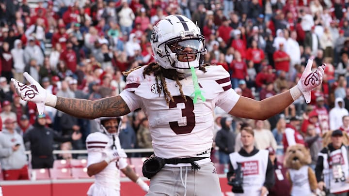 Nov 1, 2025; Fayetteville, Arkansas, USA; Mississippi State Bulldogs wide receiver Anthony Evans III (3) looks for a pass interference call after a play in the fourth quarter against the Arkansas Razorbacks at Donald W. Reynolds Razorback Stadium. Bulldogs won 38-35. Mandatory Credit: Nelson Chenault-Imagn Images Nov 1, 2025; Fayetteville, Arkansas, USA; Mississippi State Bulldogs wide receiver Anthony Evans III (3) looks for a pass interference call after a play in the fourth quarter against the Arkansas Razorbacks at Donald W. Reynolds Razorback Stadium. Bulldogs won 38-35. Mandatory Credit: Nelson Chenault-Imagn Images