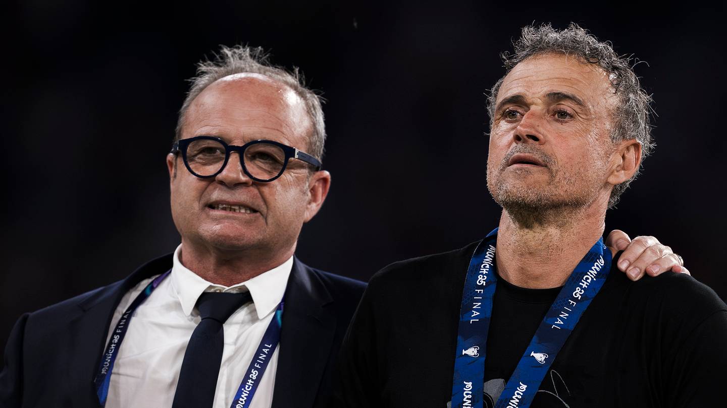 PSG mercato : Les premières infos sur le mercato parisien, avec un poste ciblé en priorité et une bonne nouvelle