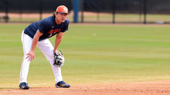 Houston Astros Tatsuya Imai holding his hands on his knees
