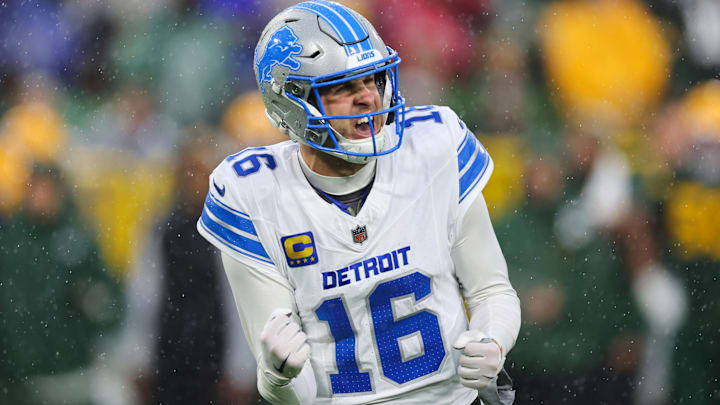 Detroit Lions v Green Bay Packers
