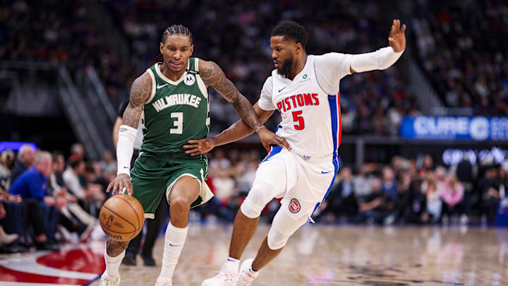 Milwaukee Bucks v Detroit Pistons
