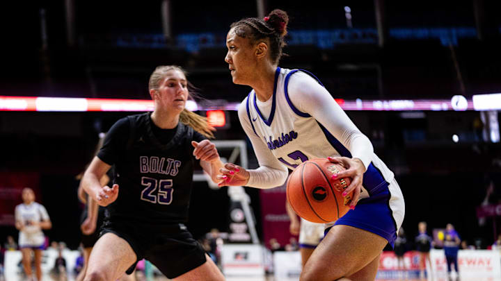 Amani Jenkins and Johnston are returning to the Class 5A state championship game.