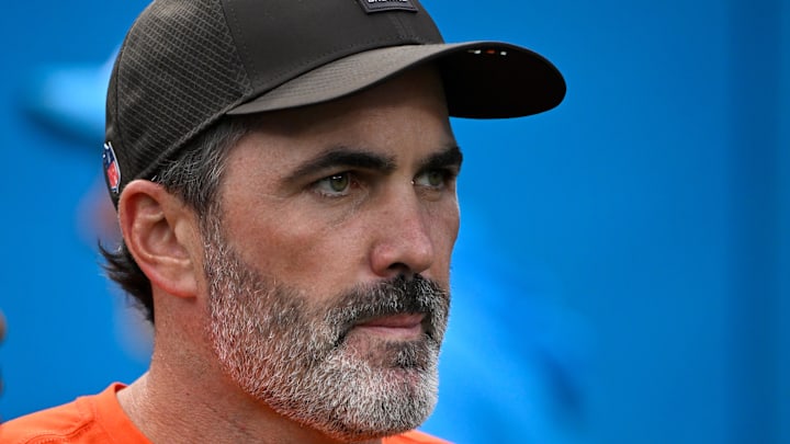 Aug 8, 2025; Charlotte, North Carolina, USA; Cleveland Browns head coach Kevin Stefanski before the game at Bank of America Stadium. Mandatory Credit: Bob Donnan-Imagn Images Aug 8, 2025; Charlotte, North Carolina, USA; Cleveland Browns head coach Kevin Stefanski before the game at Bank of America Stadium. Mandatory Credit: Bob Donnan-Imagn Images