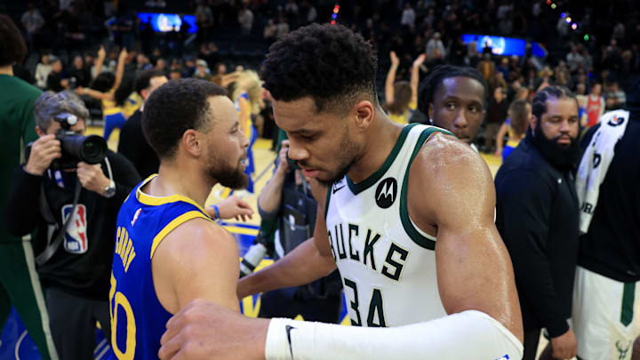 Giannis Antetokounmpo y Stephen Curry podrían jugar juntos 