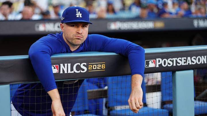 Championship Series - Milwaukee Brewers v Los Angeles Dodgers - Game 4 Championship Series - Milwaukee Brewers v Los Angeles Dodgers - Game 4