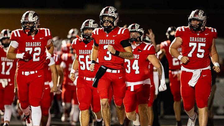 Indiana's defending Class 5A champion New Palestine made a strong opening statement in a 28-17 win against St. Francis, a team ranked in the High School On SI Illinois High School Football Top 25.