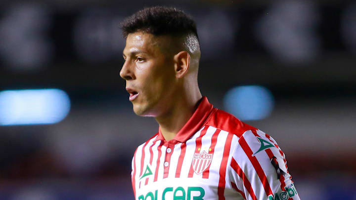 Tras no repetir un gran papel con Necaxa en su segunda etapa, Mauro Quiroga se ha ido de la Liga MX y jugará con el Emelec de Ecuador.