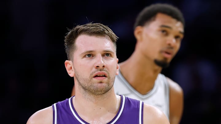 San Antonio Spurs v Los Angeles Lakers San Antonio Spurs v Los Angeles Lakers