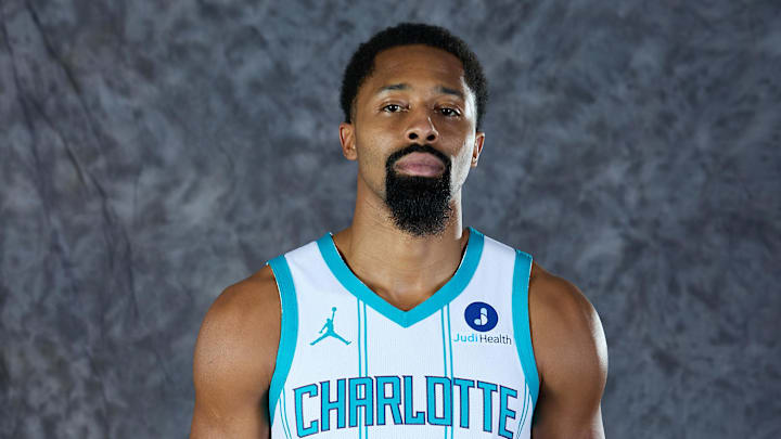 Sep 29, 2025; Charlotte, NC, USA; Charlotte Hornets guard Spencer Dinwiddie (26) poses for a photo during media day at Queens University. Mandatory Credit: Brian Westerholt-Imagn Images Sep 29, 2025; Charlotte, NC, USA; Charlotte Hornets guard Spencer Dinwiddie (26) poses for a photo during media day at Queens University. Mandatory Credit: Brian Westerholt-Imagn Images