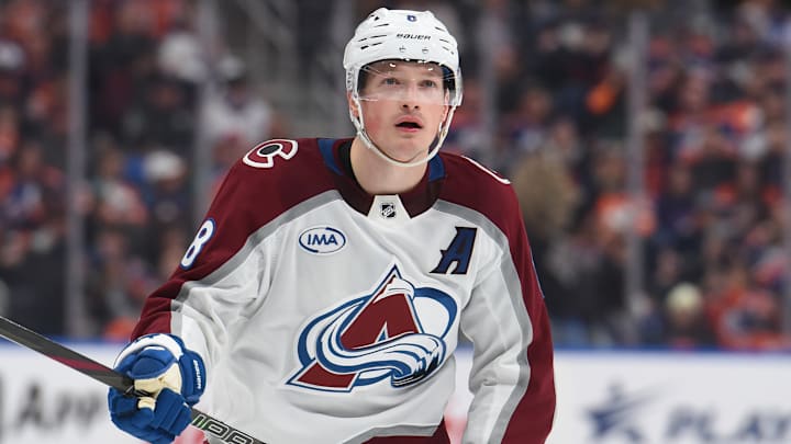 Colorado Avalanche v Edmonton Oilers
