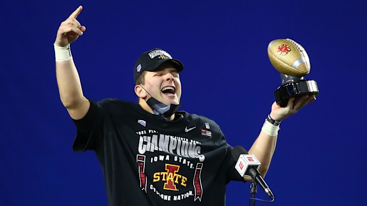 Iowa State Cyclones quarterback Brock Purdy (15) celebrates after receiving the offensive player of the game award after defeating the Oregon Ducks 34-17 at the 50th PlayStation Fiesta Bowl at State Farm Stadium in Glendale on Jan. 2, 2021.