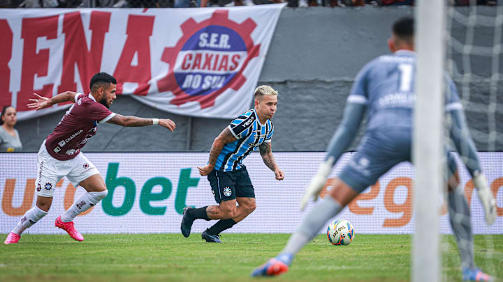 Grêmio estreou com derrota diante do Caxias