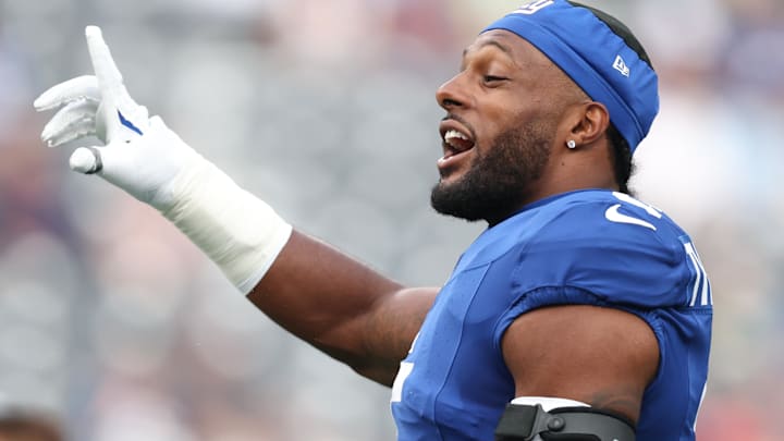 Aug 16, 2025; East Rutherford, New Jersey, USA; New York Giants linebacker Kayvon Thibodeaux (5) looks on before the preseason game against the New York Jets at MetLife Stadium. Mandatory Credit: Vincent Carchietta-Imagn Images