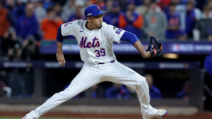 Oct 18, 2024; New York City, New York, USA; New York Mets relief pitcher Edwin Diaz (39) pitches against the Los Angeles Dodgers during the ninth inning of game five of the NLCS during the 2024 MLB playoffs at Citi Field. Mandatory Credit: Brad Penner-Imagn Images Oct 18, 2024; New York City, New York, USA; New York Mets relief pitcher Edwin Diaz (39) pitches against the Los Angeles Dodgers during the ninth inning of game five of the NLCS during the 2024 MLB playoffs at Citi Field. Mandatory Credit: Brad Penner-Imagn Images
