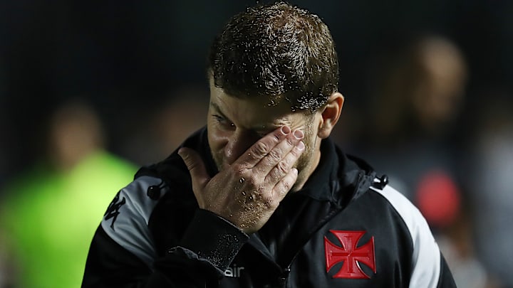 Rafael Paiva não é mais técnico do Vasco da Gama