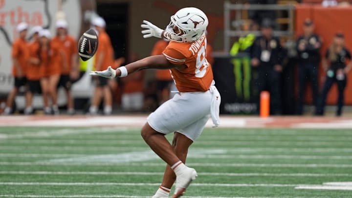 Sep 6, 2025; Austin, Texas, USA; Texas Longhorns tight end Nick Townsend (81) reaches for a pass during the second half against the San Jose State Spartans at Darrell K Royal-Texas Memorial Stadium. Mandatory Credit: Scott Wachter-Imagn Images