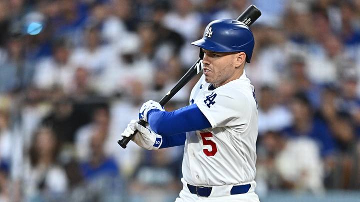 Freddie Freeman and the Dodgers are home favorites against the Cardinals.