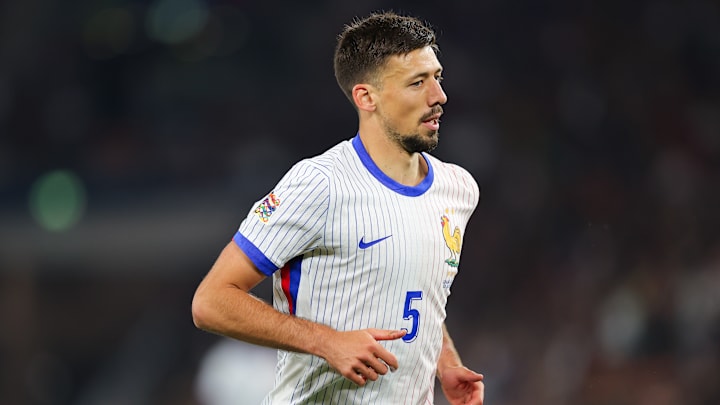 Clément Lenglet a résilié son contrat avec le FC Barcelone ce lundi. 