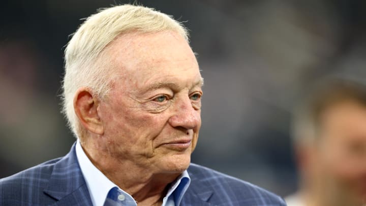 Dallas Cowboys owner Jerry Jones before the game against the Baltimore Ravens 