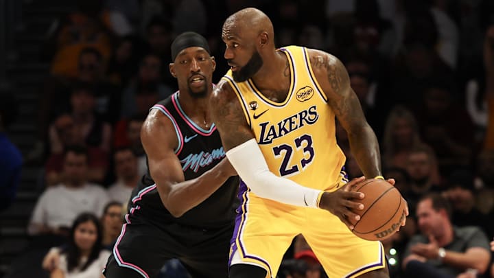 LeBron James está en su temporada 23 en la NBA 