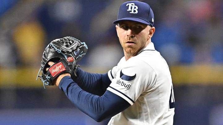 Apr 21, 2026; St. Petersburg, Florida, USA; Tampa Bay Rays pitcher Hunter Bigge (43) throws during the sixth inning against Cincinnati Reds at Tropicana Field. Apr 21, 2026; St. Petersburg, Florida, USA; Tampa Bay Rays pitcher Hunter Bigge (43) throws during the sixth inning against Cincinnati Reds at Tropicana Field.