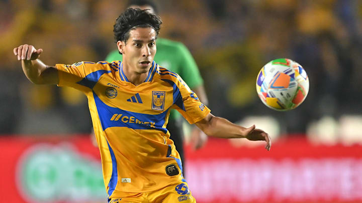 Diego Laínez se ha convertido en una de las piezas más confiables del técnico argentino Guido Pizarro