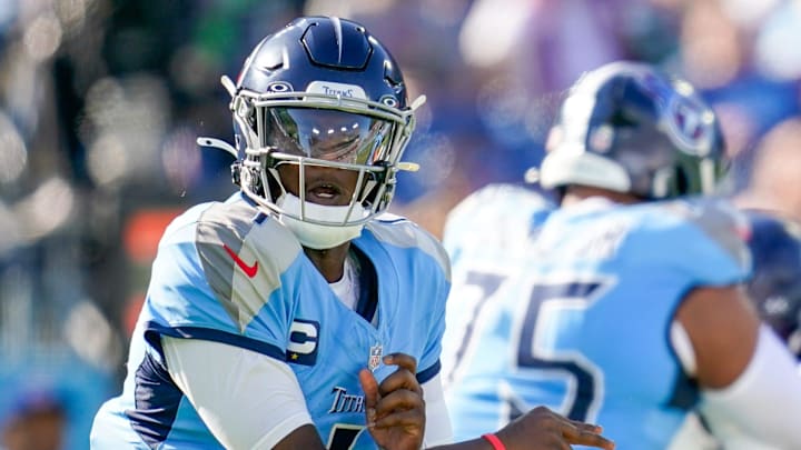 Tennessee Titans quarterback Cam Ward (1) passes during the second quarter against the Seattle Seahawks at Nissan Stadium in Nashville, Tenn., Sunday, Nov. 23, 2025.