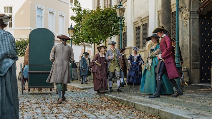 Outlander season 2 -- Courtesy of STARZ