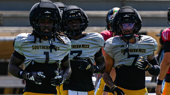 Mario Sanders (#1), MJ Brown (#3), and Kanden Saunders (7) Mario Sanders (#1), MJ Brown (#3), and Kanden Saunders (7)